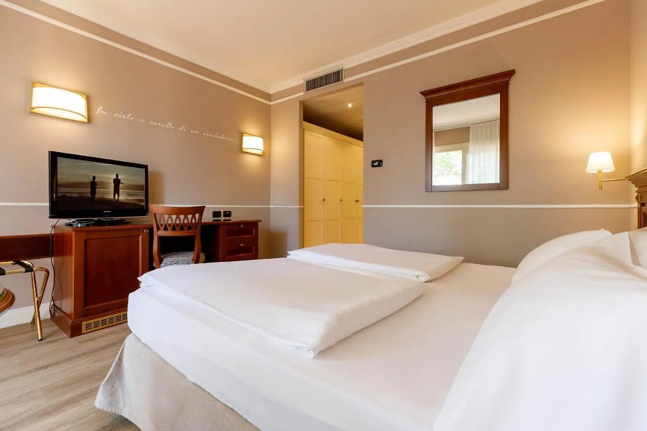 Hotel Boffenigo - The Golden Hour Costermano