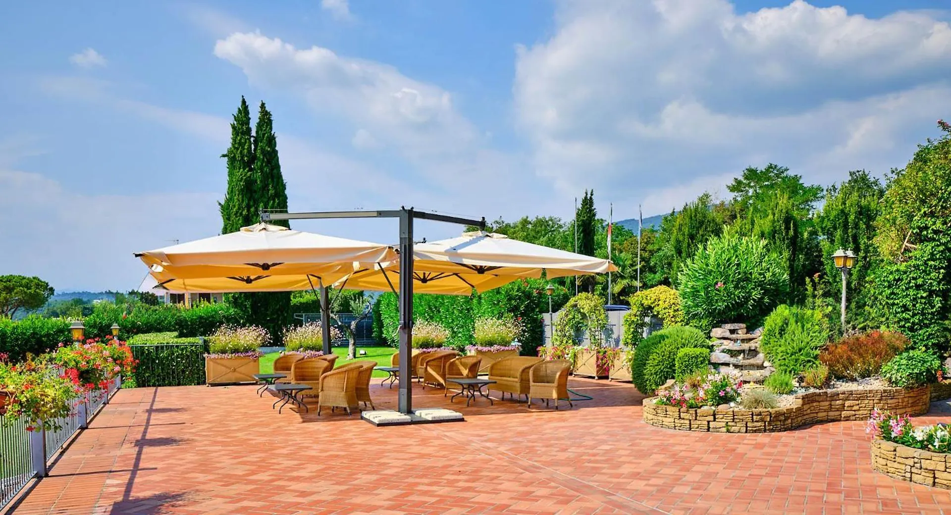 Hotel Boffenigo - The Golden Hour Costermano