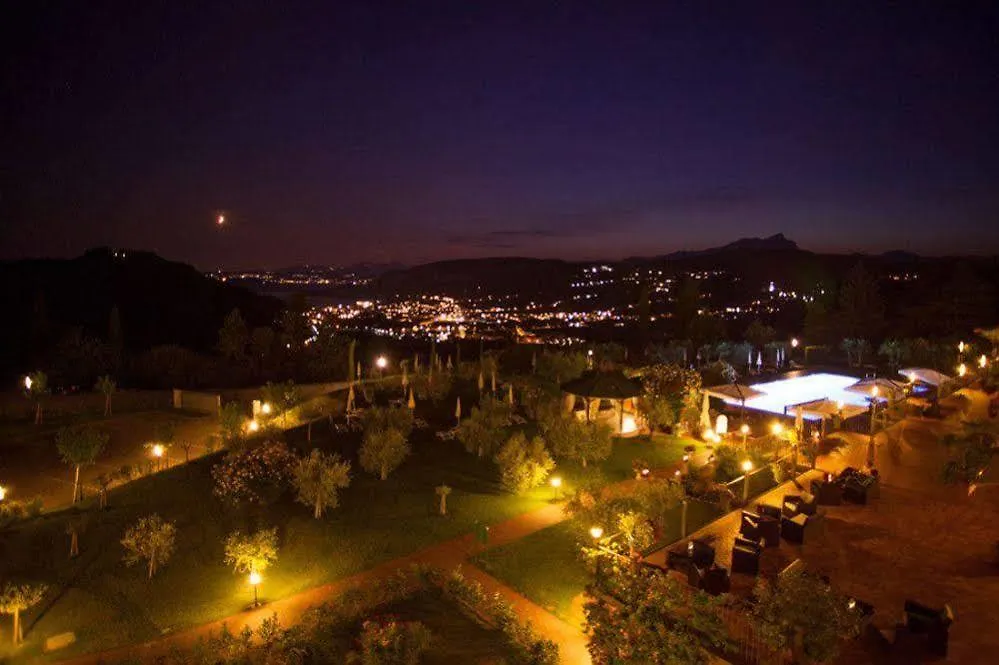 Hotel Boffenigo - The Golden Hour Costermano