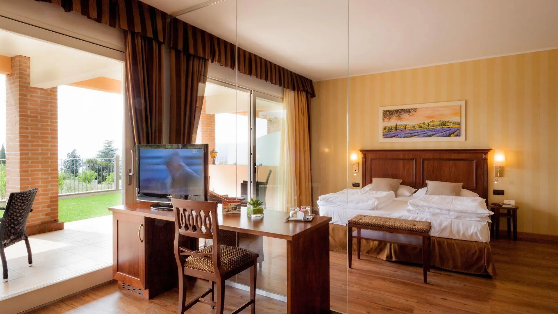 Hotel Boffenigo - The Golden Hour Costermano