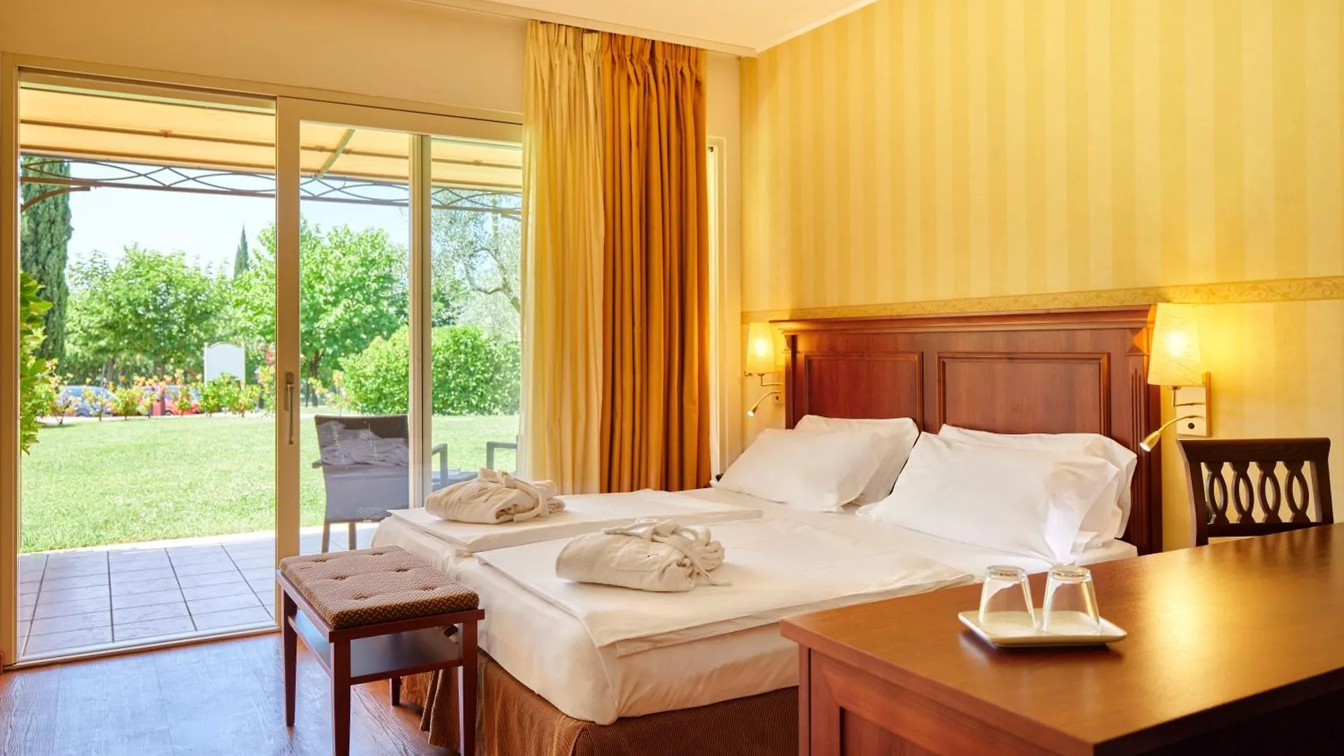 Hotel Boffenigo - The Golden Hour Costermano