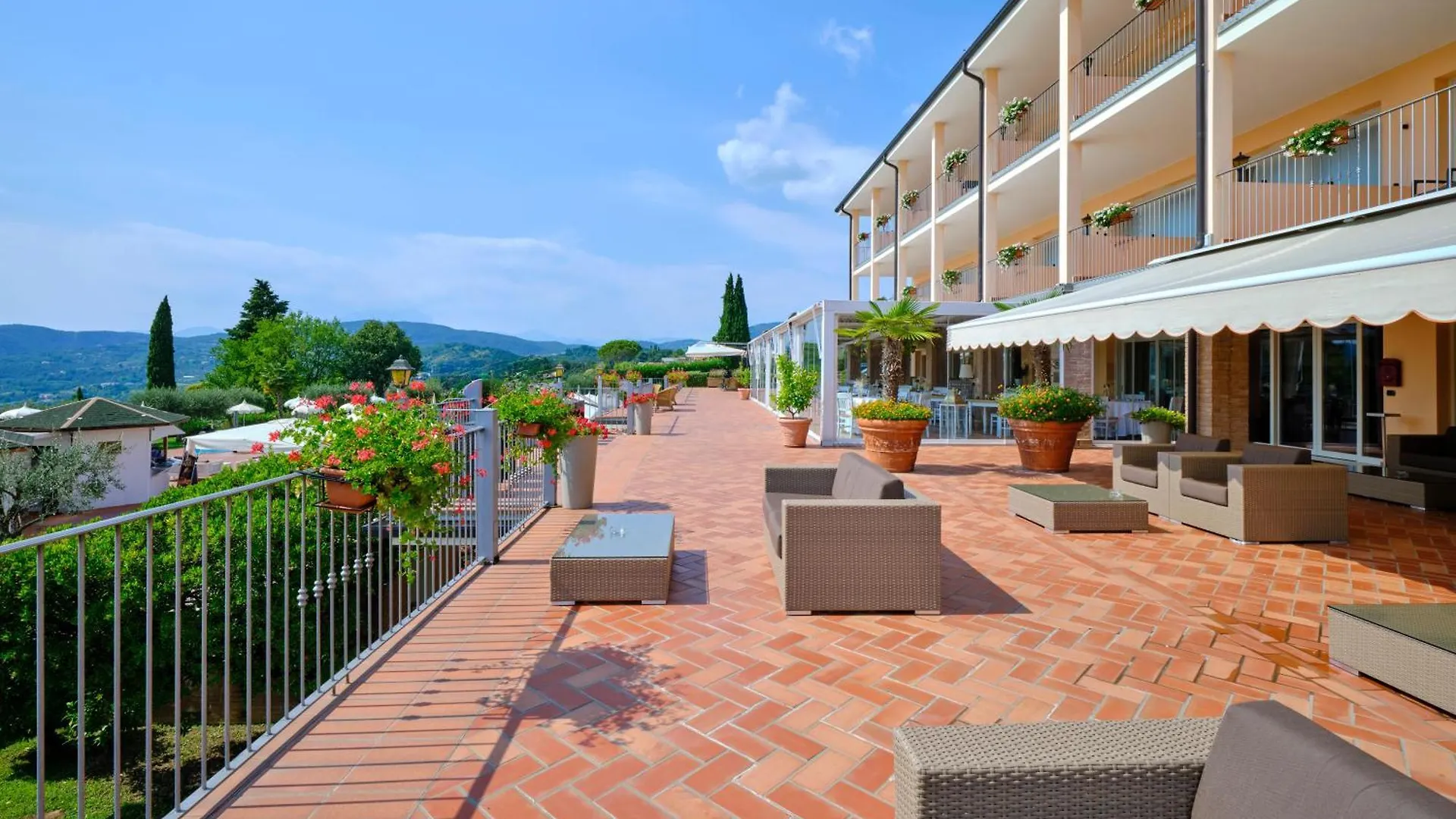 Hotel Boffenigo - The Golden Hour Costermano