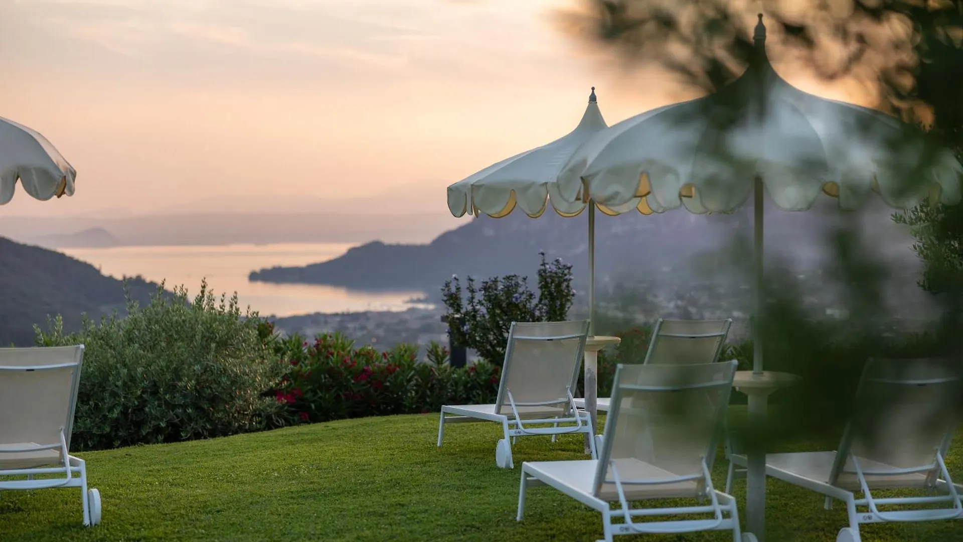 Hotel Boffenigo - The Golden Hour Costermano