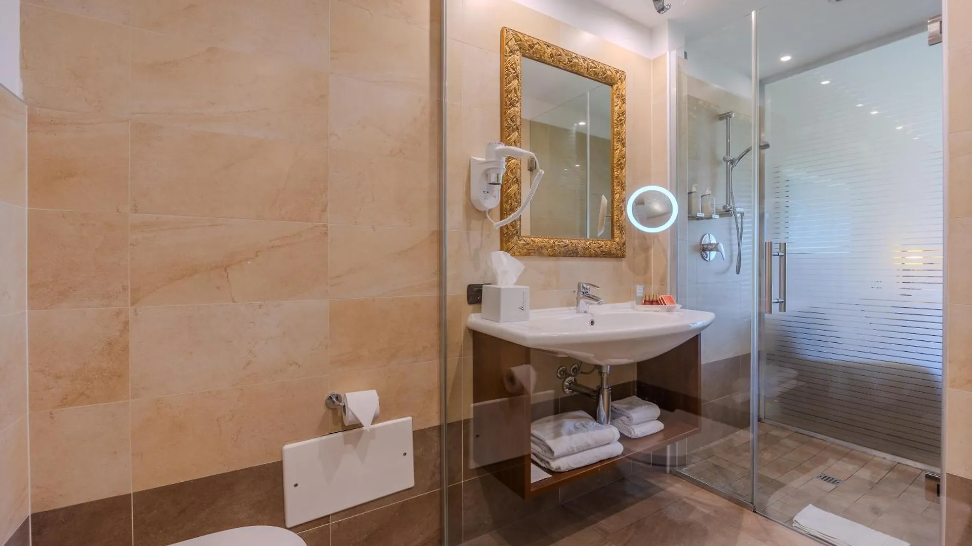 Hotel Boffenigo - The Golden Hour Costermano